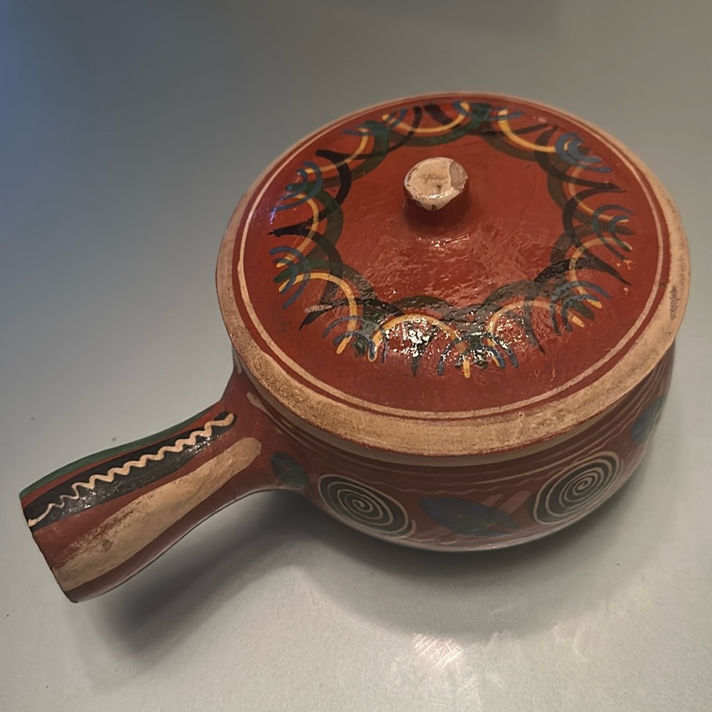 Vintage Mexican Hand Painted Clay Covered Pot 9.5” x 6” x 4.5”